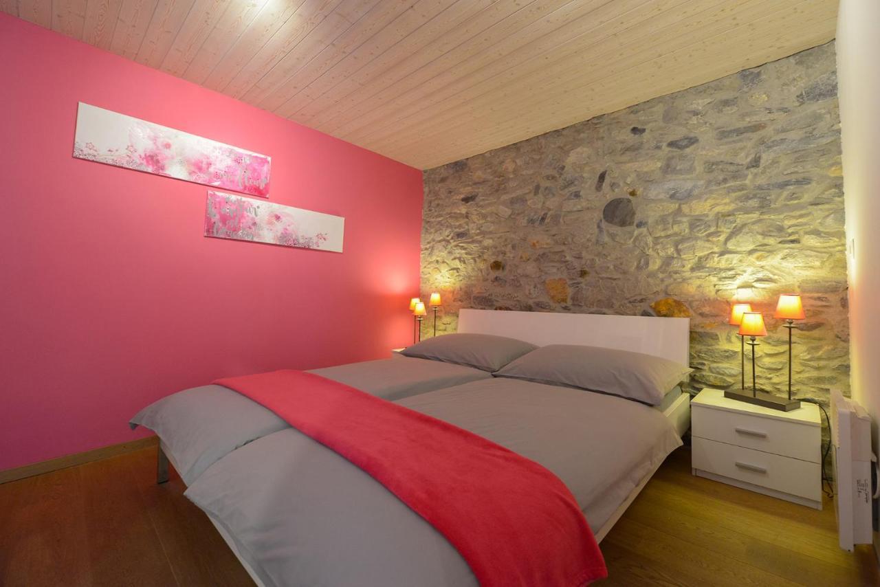 Hotel Chez Constance Saillon Esterno foto